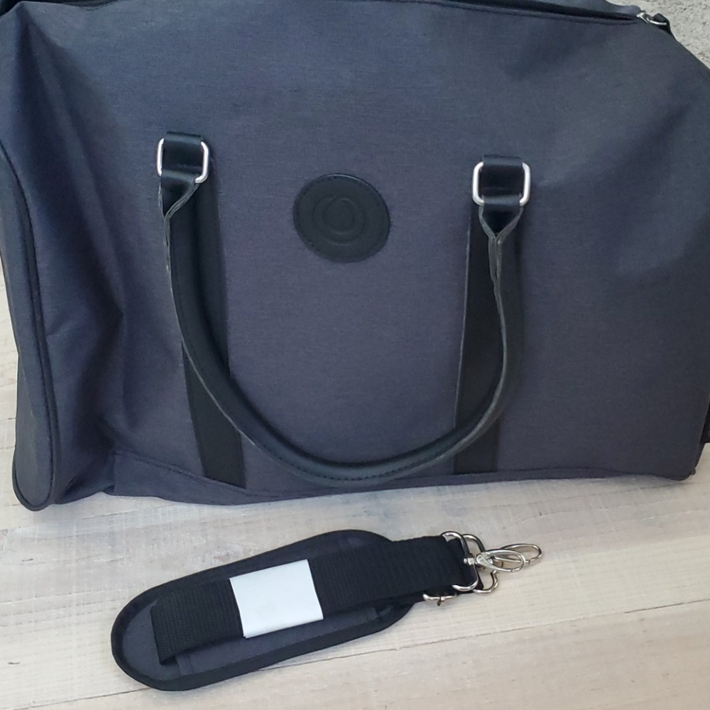 Monat Duffel bag